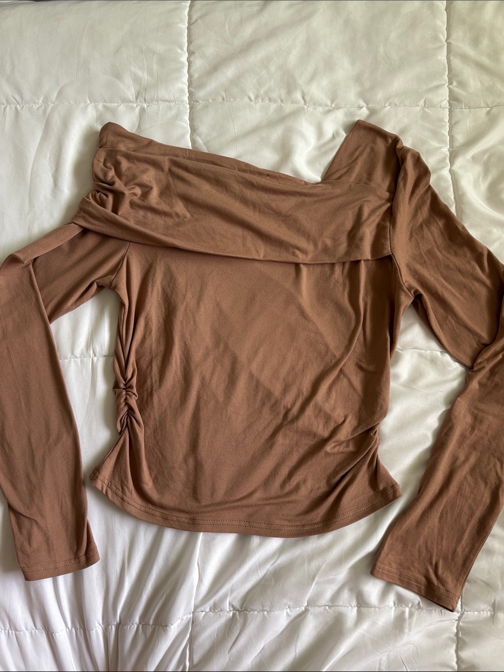 Off-Shoulder Long Sleeve Top in Brown